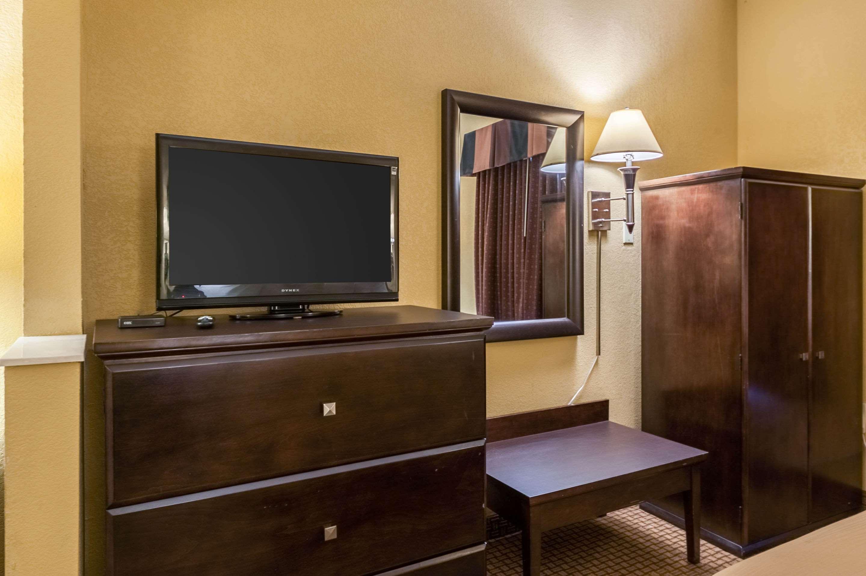 Quality Inn & Suites Lafayette Exterior foto
